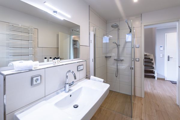  Rosenberg 41 Suite Möwe Zingst - Badezimmer
