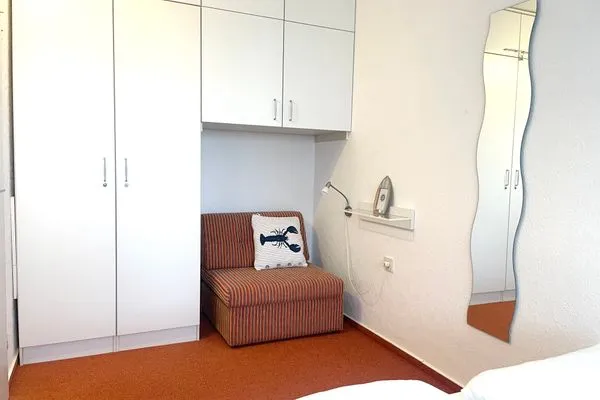 Frische Brise FeWo 03.09 Sahlenburg - Schlafzimmer