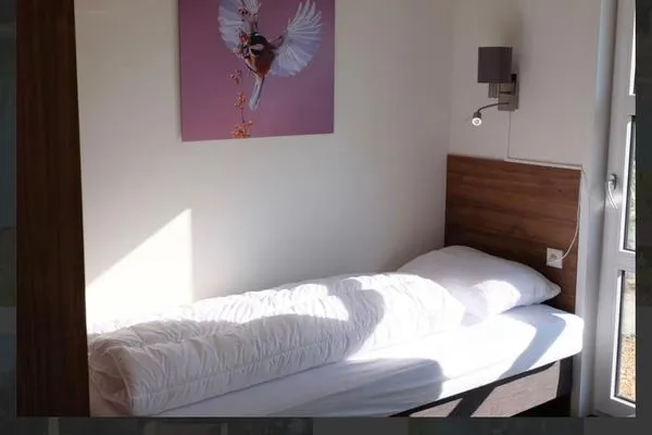  Marina Strandbad Chalet Waterlijn mit Zaun Haus Nr. 91