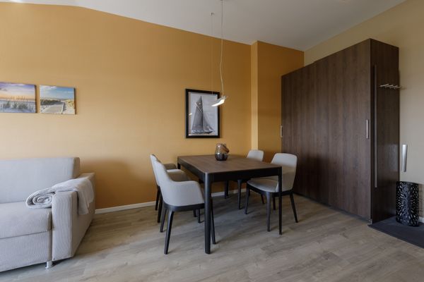 ALTE SEEFAHRTSCHULE App. 86 "Meeresrauschen" Ostseebad Wustrow - 