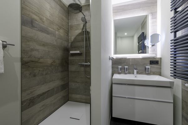 ALTE SEEFAHRTSCHULE App. 86 "Meeresrauschen" Ostseebad Wustrow - 