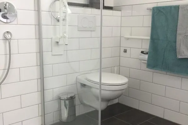 Badezimmer  Apartment PIANOFORTE 7d mit 2 Terrassen und Maxiküche