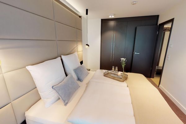 Exklusiv wohnen, nur Minuten vom Meer entfernt mit Balkon & eigener Sauna