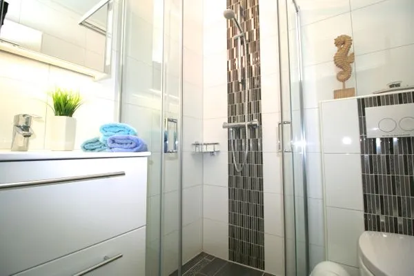 Badezimmer  Ferienwohnung Ostfriesenmuschel
