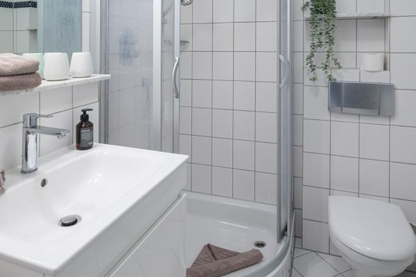  Regina Maris, Wohnung 2  - Badezimmer