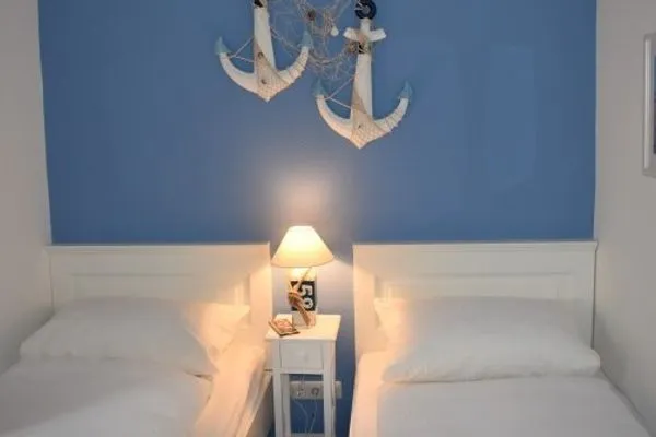   De Balken - 3 Strandgut