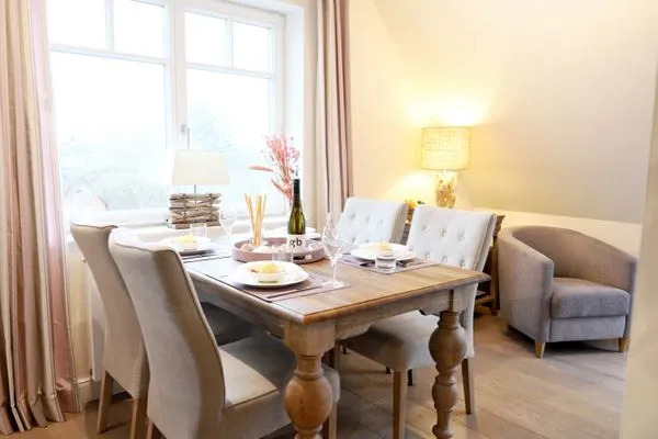 Wohnzimmer  Berthin-Bleeg-Str. 1, W6, Muschelkoje