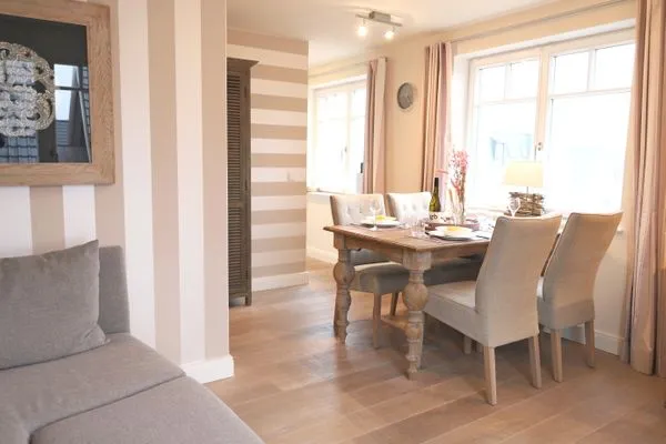 Wohnzimmer  Berthin-Bleeg-Str. 1, W6, Muschelkoje