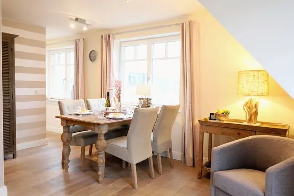 Wohnzimmer  Berthin-Bleeg-Str. 1, W6, Muschelkoje