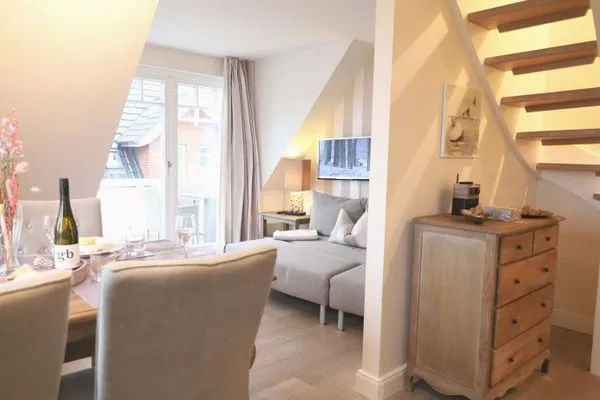 Wohnzimmer  Berthin-Bleeg-Str. 1, W6, Muschelkoje