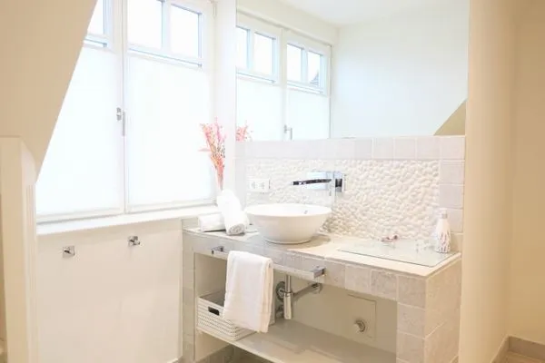 Badezimmer  Berthin-Bleeg-Str. 1, W6, Muschelkoje