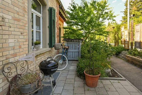 Terrasse  Romantische Wohnung Gleis 1 im historischen Bahnhof mit Terrasse