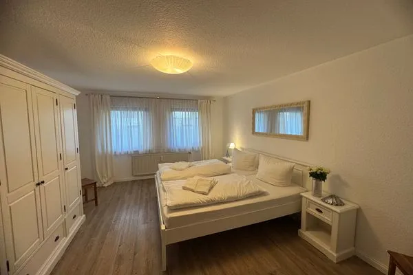 Schlafzimmer Ferienwohnung im Haus Störtebecker App. 12