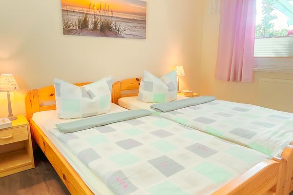  Ferienhaus Ostsee-Oase Karlshagen Karlshagen - Schlafzimmer