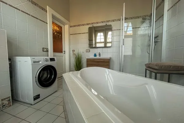 Bathroom  Wohnperle*GroßerGarten*Villa