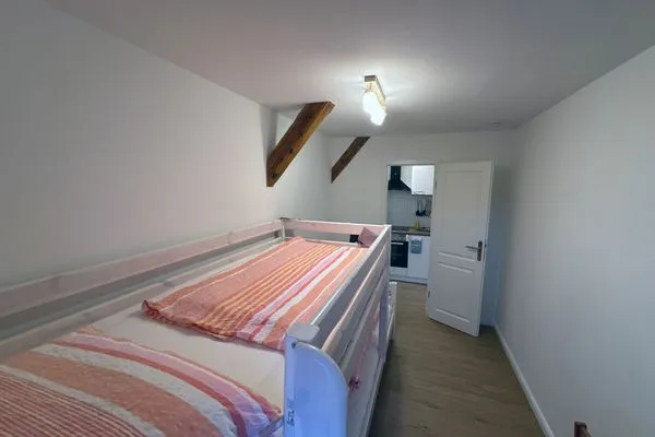  Lassen Hof Ferienwohnung 04 Froschteich