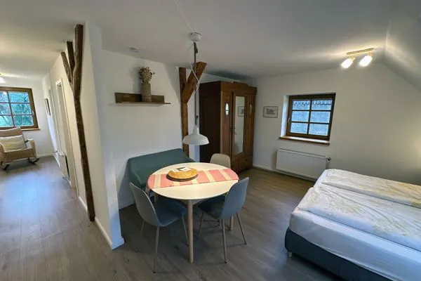  Lassen Hof Ferienwohnung 04 Froschteich