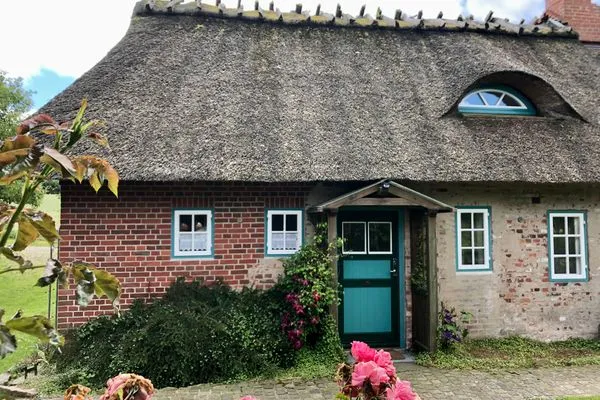 Historische Eingangstür  Reetdachkate Fuchsgraben