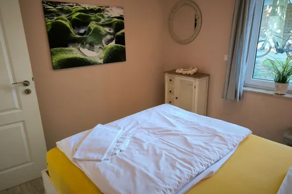 Schlafzimmer  Ostseeblick 05