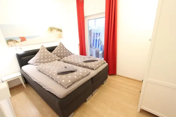   Möwenweg 2b - Nr. 1 Austernfischer