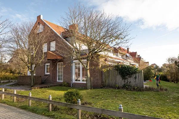 Hauptansicht  Les Trois Voiliers