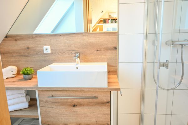 FH Tannenwieck - FH Tannenwieck/ Ferienwohnung Seeadler (DG)  - Badezimmer