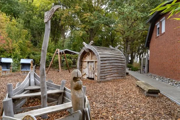 Spielanlage  App. 10 mit Terrasse, Privatstrand