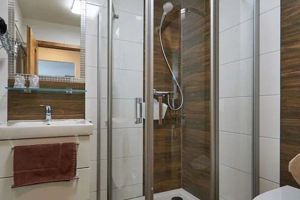 Badezimmer  Wohnung 11 mit sonniger Terrasse