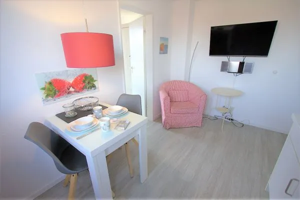   Möwenweg 2b - Nr. 5 Zwergmöwe