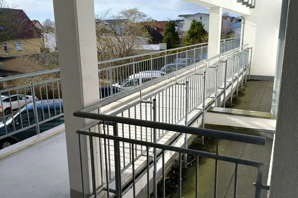 Fassade / Eingang  Mecklenburg 03