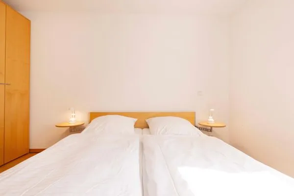 Schlafzimmer  (OST35b) Ferienwohnung "Derndinger"