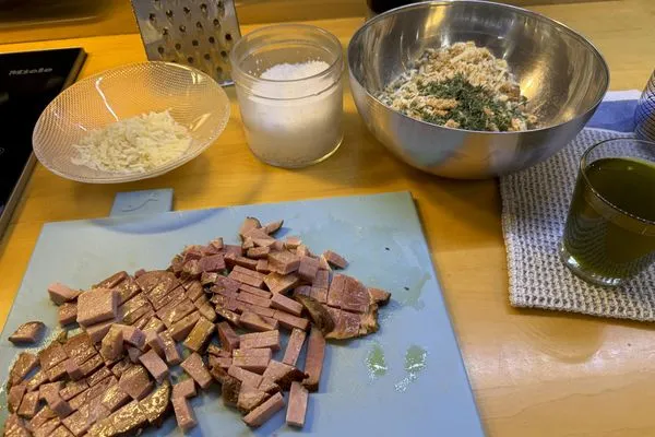 Zubereitung Rezept Maniatiki Makaronada-Tsouchti