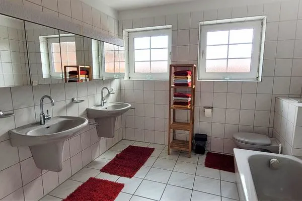Badezimmer Fuhrmannshof Ferienwohnung Cassen