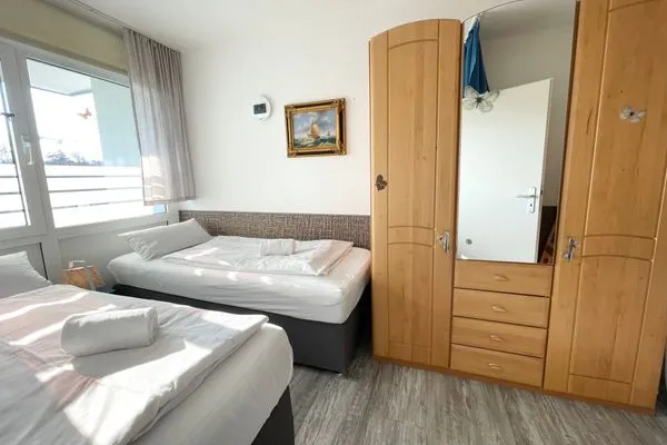 Frische Brise FeWo 01.04 Sahlenburg - Schlafzimmer