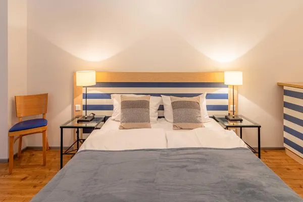 Ferienwohnung Albatros Aparthotel Zingst - Schlafzimmer  Albatros