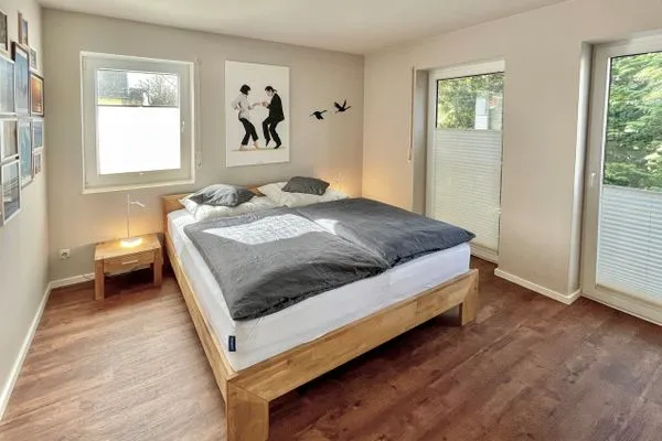 Schlafzimmer mit Doppelbett Parkresidenz am Hafen Wohnung HF 12 - "Luftsnapper´s"