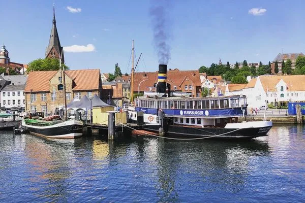 Die schöne Hafenstadt Flensburg  Villa Rosa