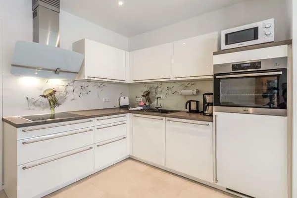 Ferienwohnung Pusteblume in Malchow Blick auf die Küche  Pusteblume