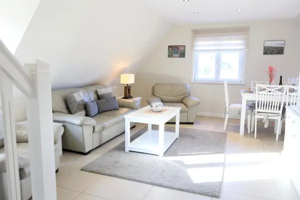 Wohnzimmer  Nordhedig 9, DG