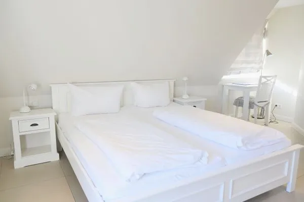 Schlafzimmer  Nordhedig 9, DG