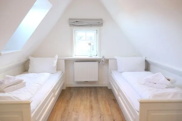Schlafzimmer  Nordhedig 9, DG