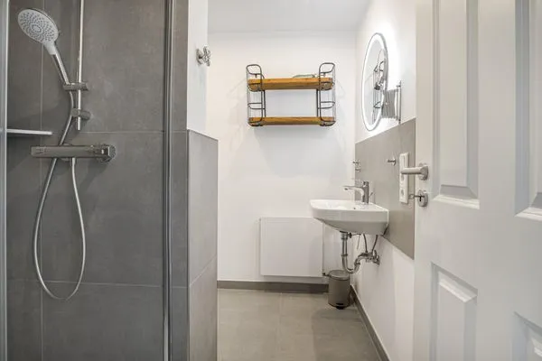 Badezimmer  Ferienwohnung Nordseeheimat Pellworm