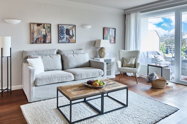  TECHTs  Apartmenthaus Sandburg