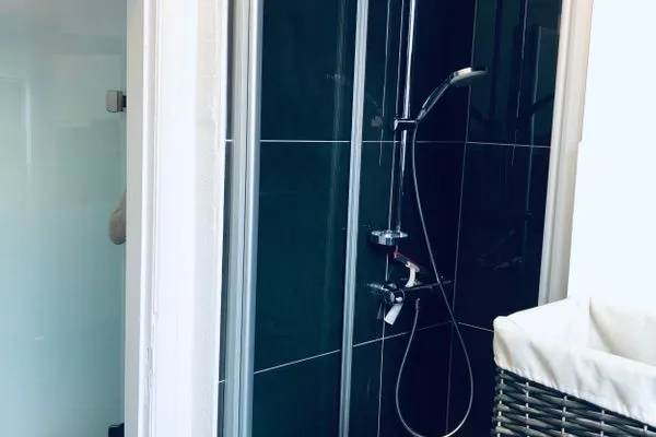 Badezimmer  Apartment Lykke Lollfuß