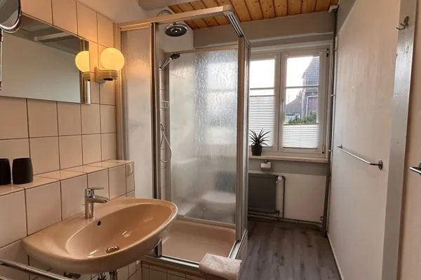 Badezimmer  Ferienwohnung Wattverliebt Pellworm
