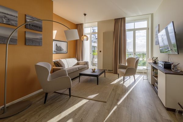 ALTE SEEFAHRTSCHULE App. 11 "Mohnblume" Ostseebad Wustrow - 