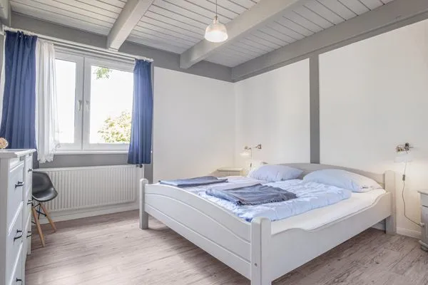Schlafzimmer  Ferienwohnung Nordseebrise Pellworm