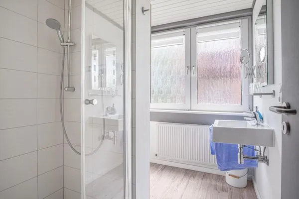 Badezimmer  Ferienwohnung Nordseebrise Pellworm