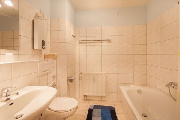 mit Badewanne