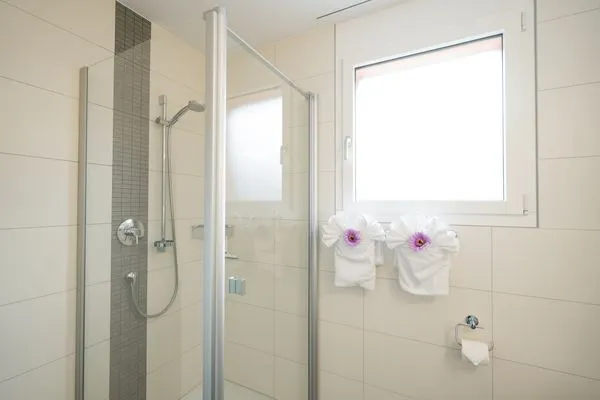 Bathroom  Apartment Elona